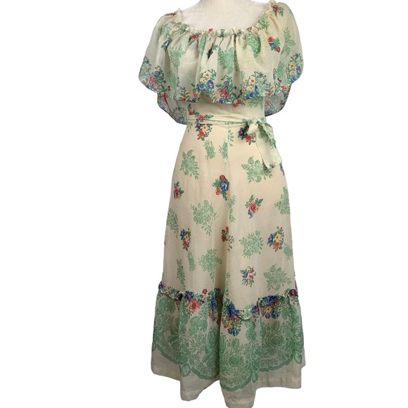 Vintage Dresses & Skirts - Vintage 70s Boho Of-the-Shoulder Belted Floral Print Dress